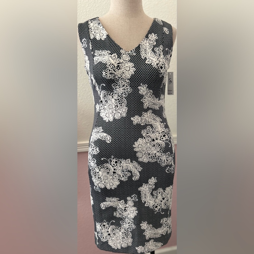 Floral printed dress NWT🔖🔖